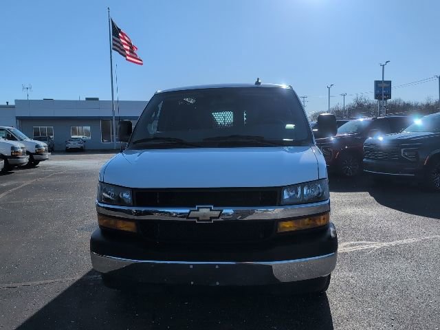 Used 2024 Chevrolet Express 2500 w/ Driver Convenience Package image 11