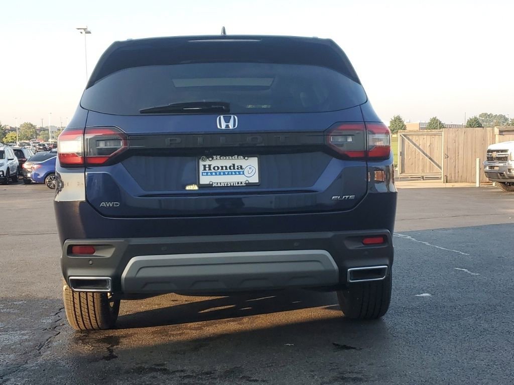 Used 2023 Honda Pilot Elite image 9