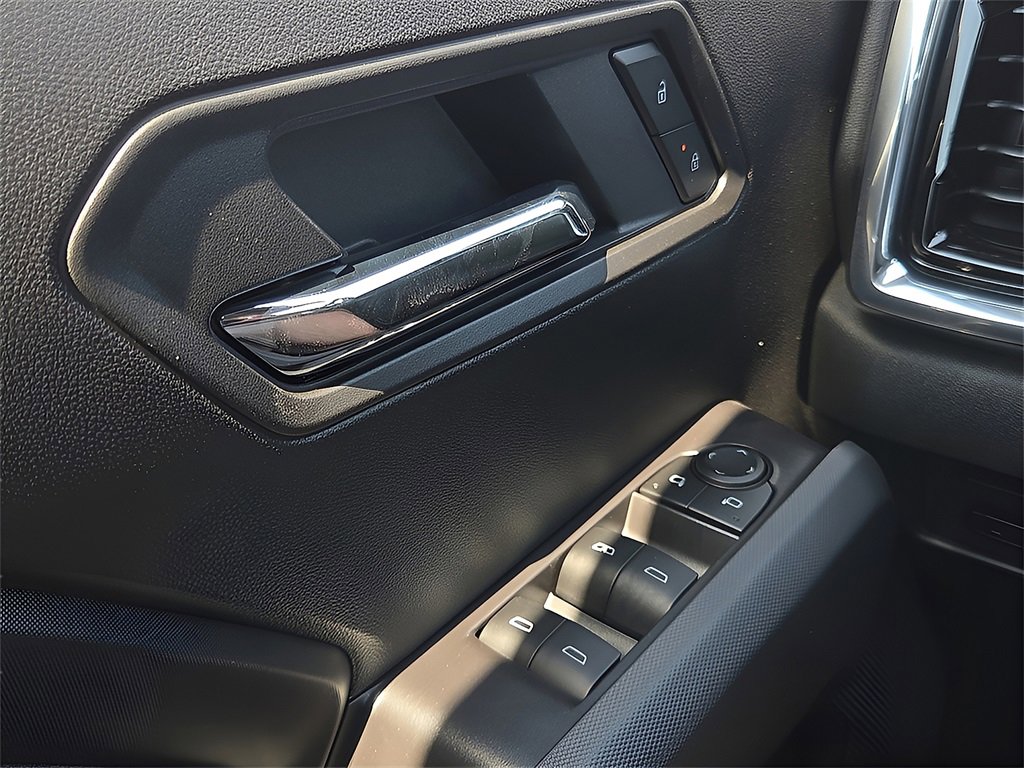 New 2026 GMC Canyon Elevation w/ Convenience Package image 17