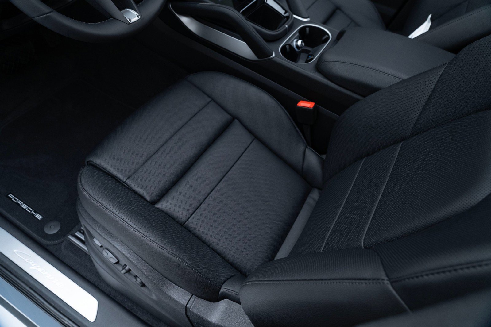 New 2026 Porsche Cayenne image 16