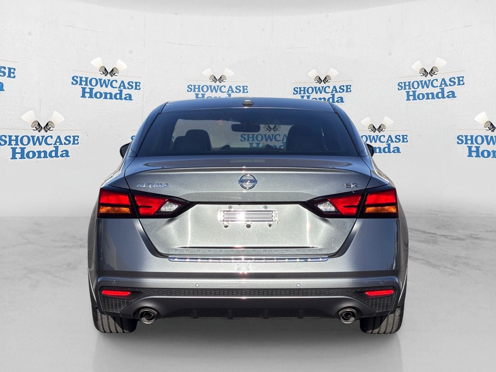 Used 2020 Nissan Altima 2.5 SR w/ Premium Package FWD image 7