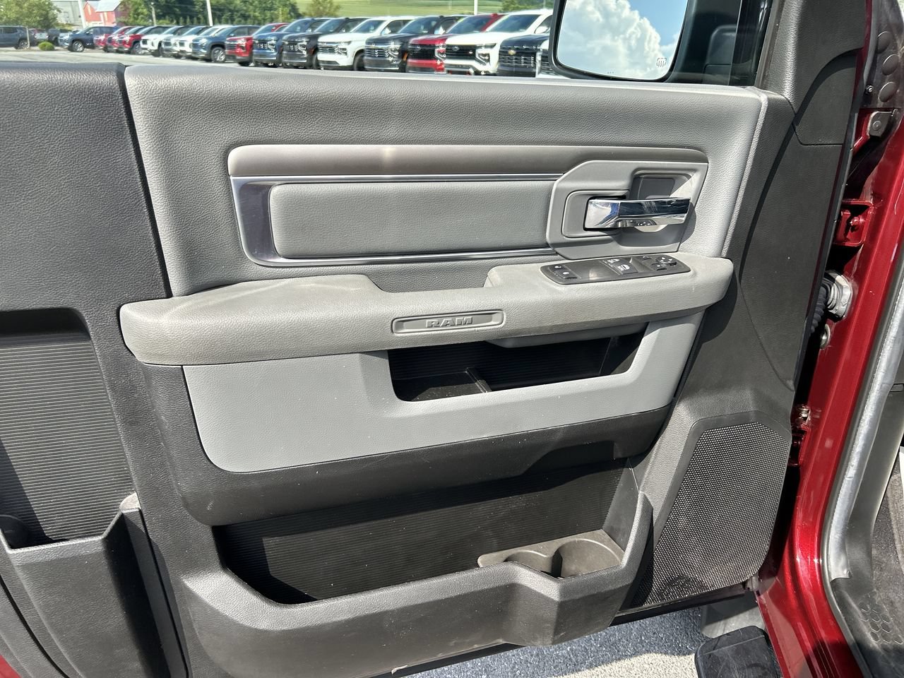 Used 2019 RAM 1500 Tradesman w/ Tradesman SXT Package AWD/4WD image 17