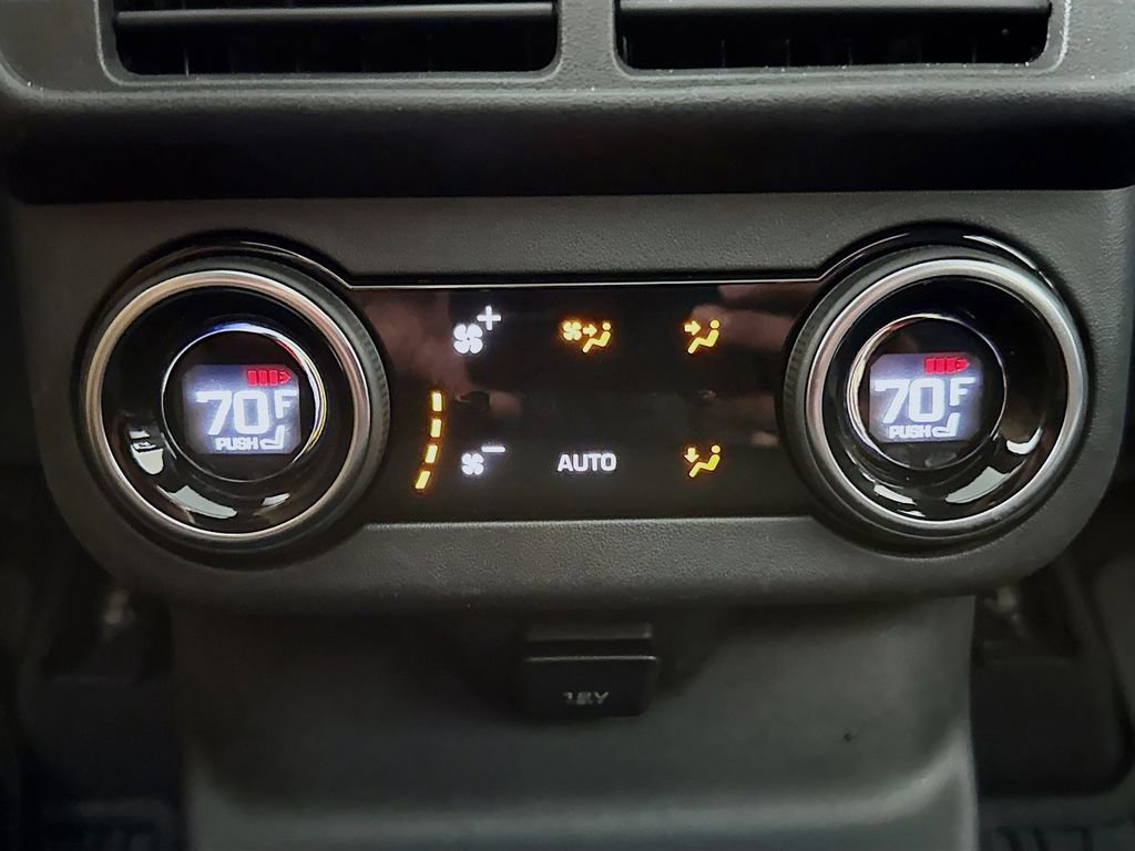 Used 2021 Land Rover Range Rover Velar R-Dynamic S image 27