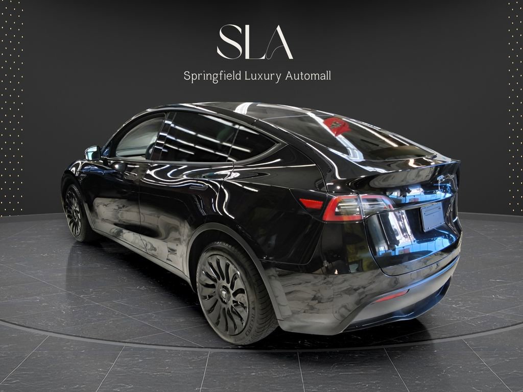 Used 2023 Tesla Model Y Long Range image 8