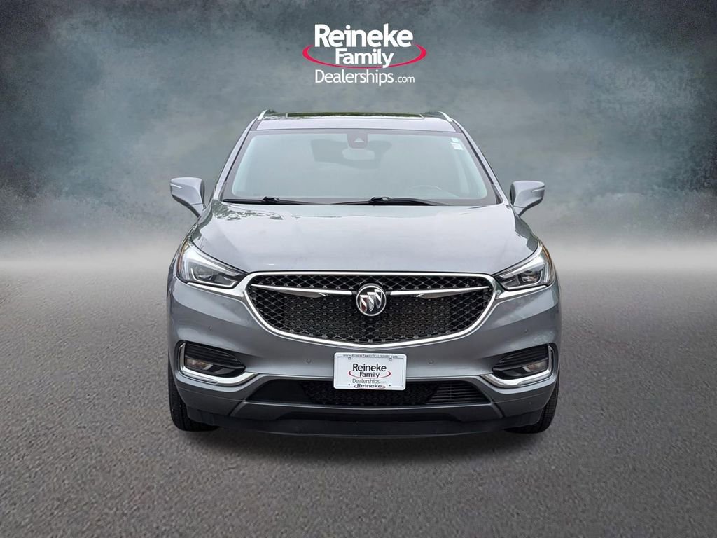 Used 2021 Buick Enclave Avenir w/ Avenir Technology Package AWD/4WD image 2