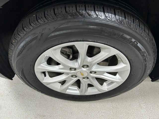 Used 2019 Chevrolet Equinox LS FWD image 9