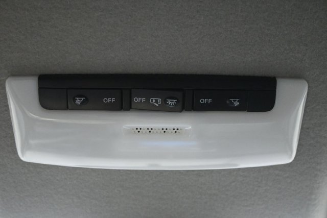 Certified 2025 Nissan Kicks Play S FWD image 17