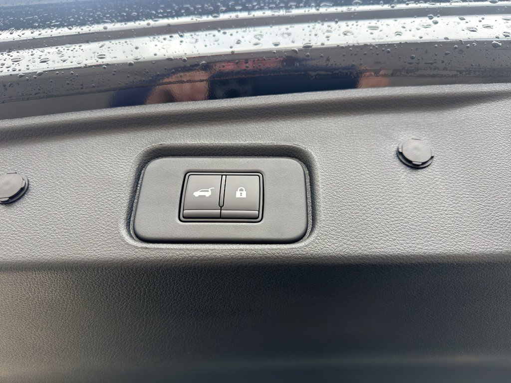 New 2026 Nissan Pathfinder SV image 25