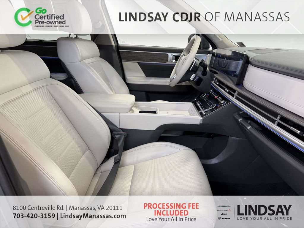 Used 2024 Hyundai Santa Fe Limited AWD/4WD image 15