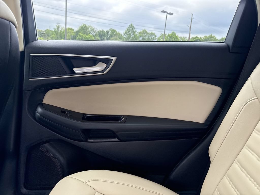 Used 2020 Ford Edge SEL w/ Convenience Package AWD/4WD image 24