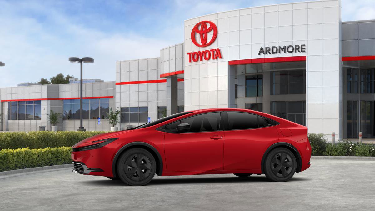 New 2026 Toyota Prius LE image 3