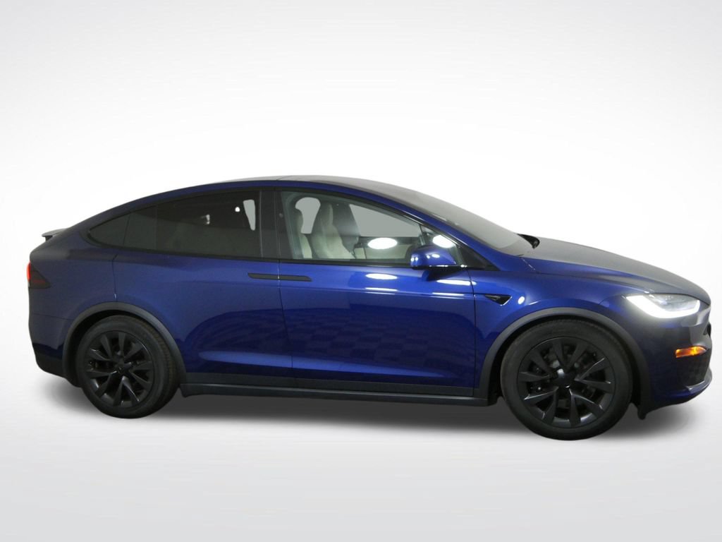 Used 2023 Tesla Model X AWD/4WD image 2