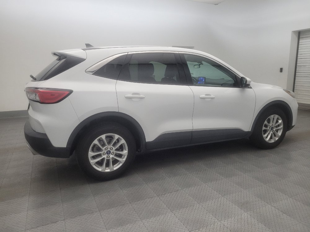 Used 2021 Ford Escape SE FWD image 10