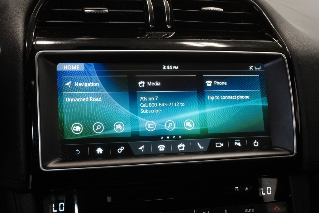Used 2020 Jaguar F-PACE Prestige AWD/4WD image 21