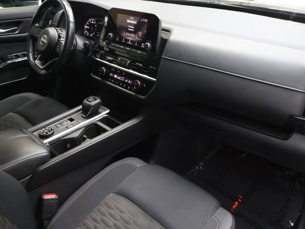 Used 2022 Nissan Pathfinder SV AWD/4WD image 10