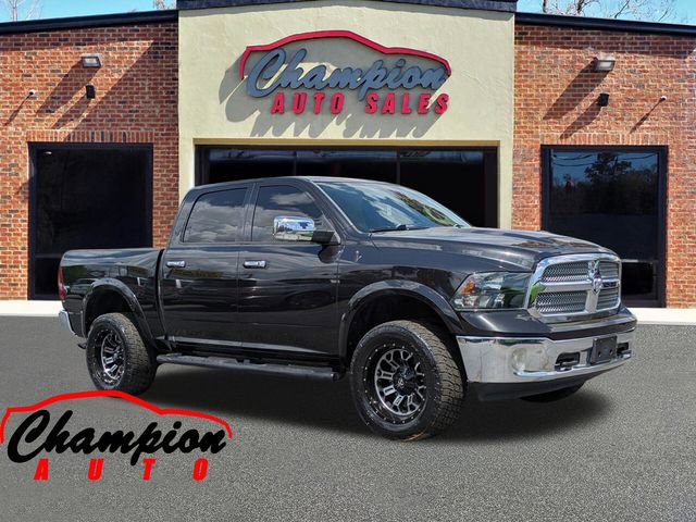 Used 2018 RAM 1500 SLT RWD image 3