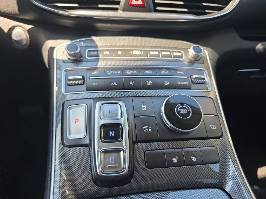 Used 2023 Hyundai Santa Fe SEL FWD image 17