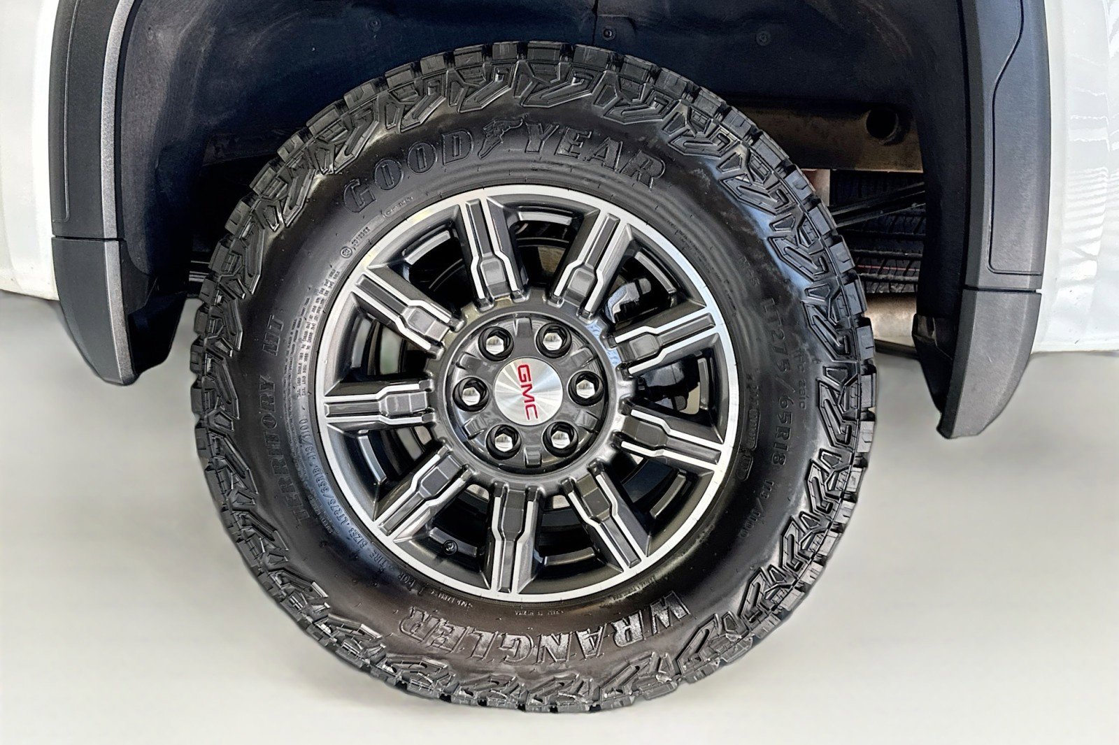 Used 2025 GMC Sierra 1500 AT4 image 29