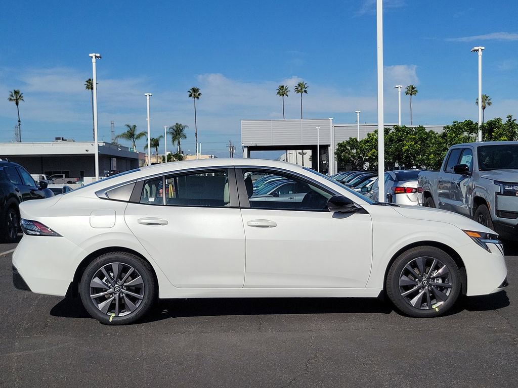 New 2026 Nissan Sentra SL w/ Floor Mat Package FWD image 20
