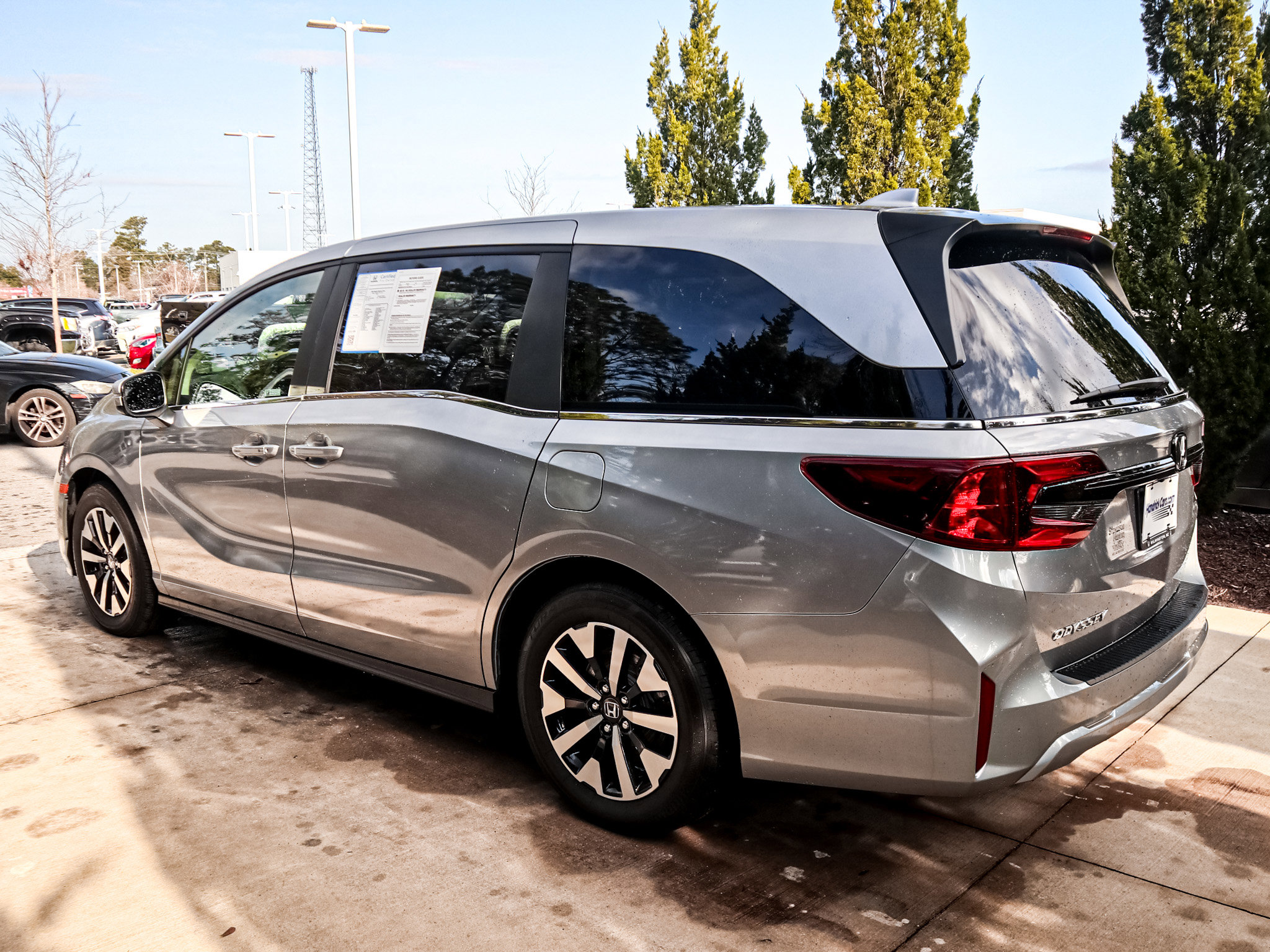 Used 2026 Honda Odyssey EX-L image 7
