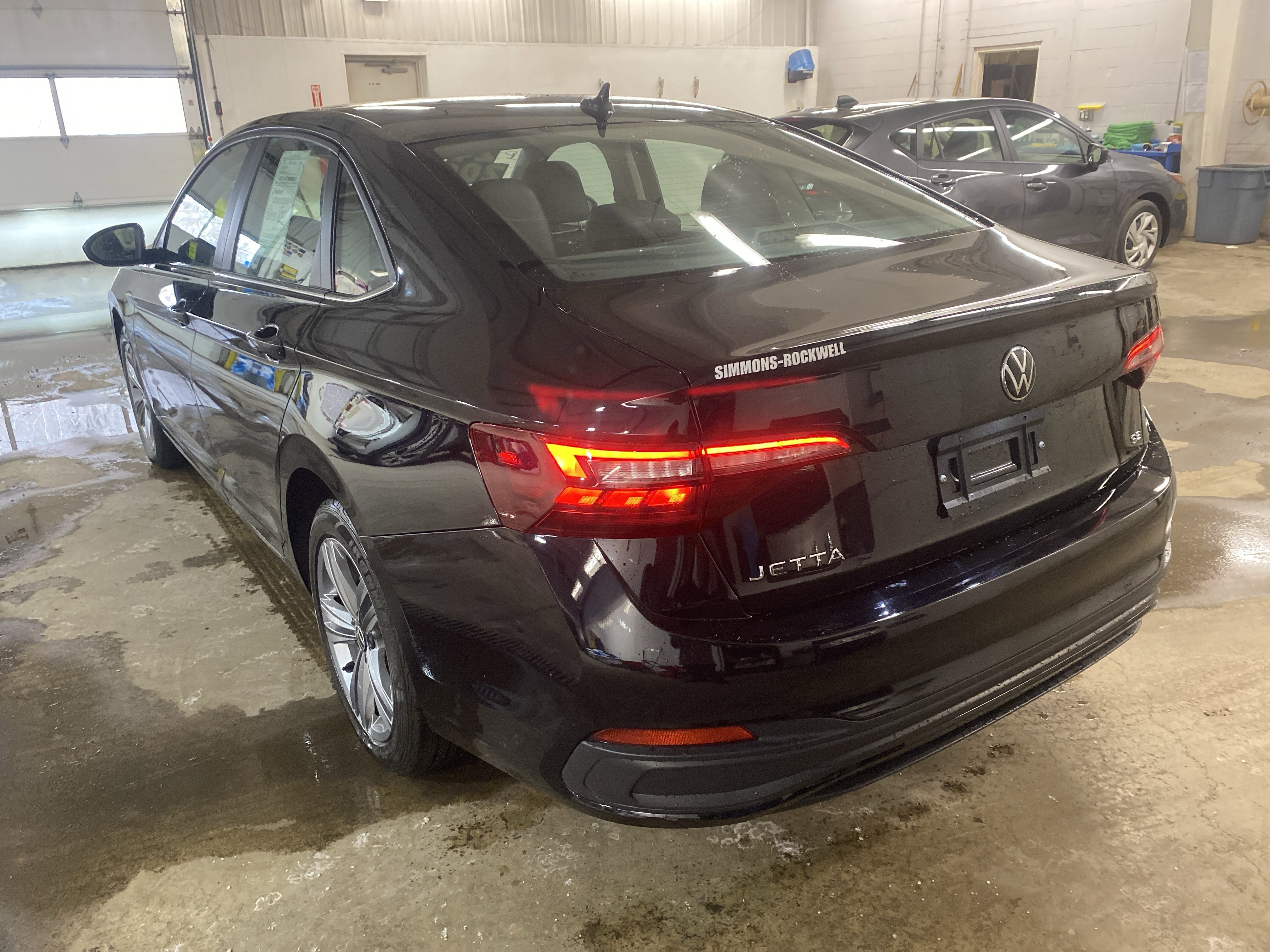 Used 2024 Volkswagen Jetta SE image 7