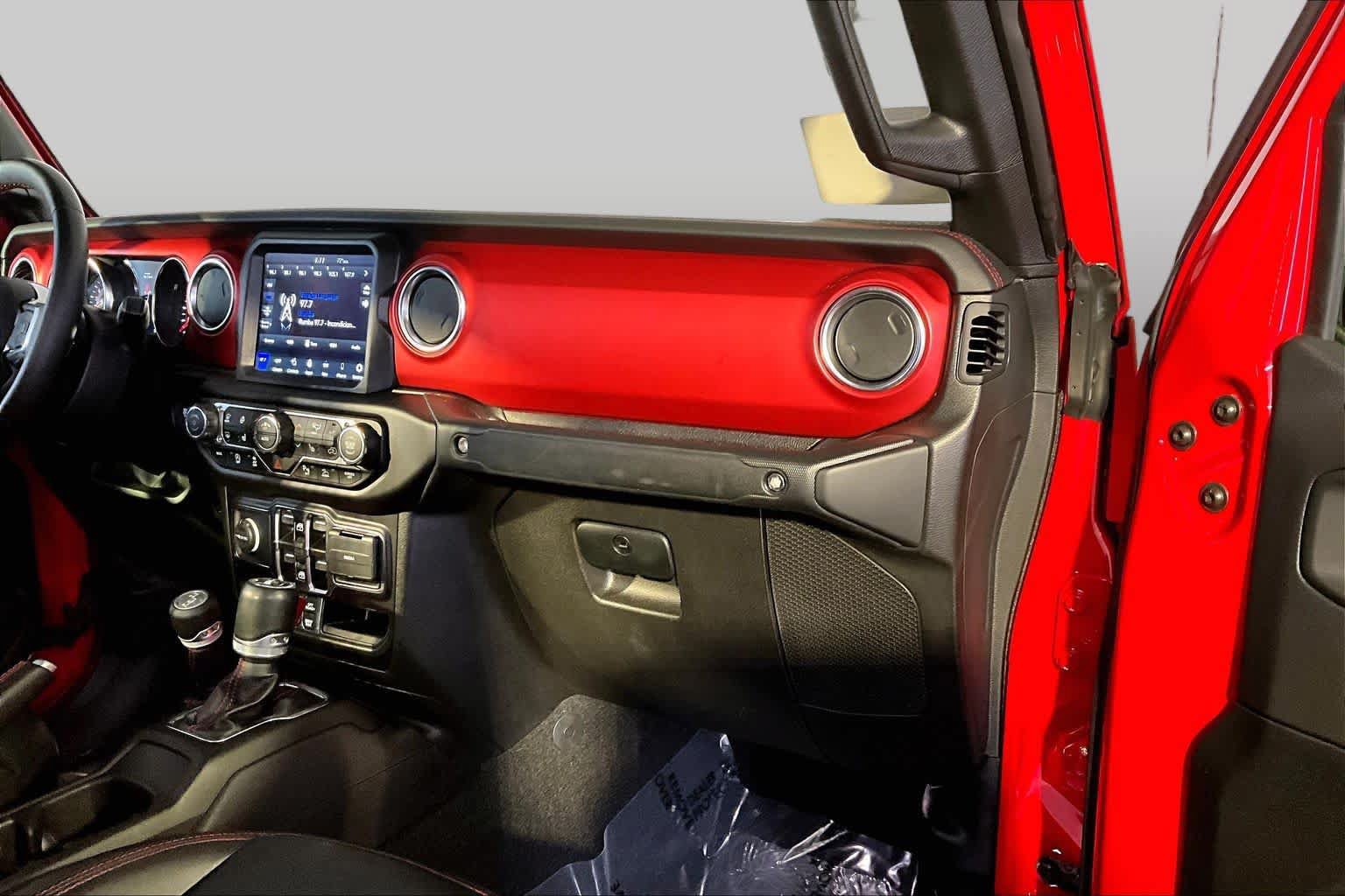 Used 2021 Jeep Gladiator Rubicon AWD/4WD image 19