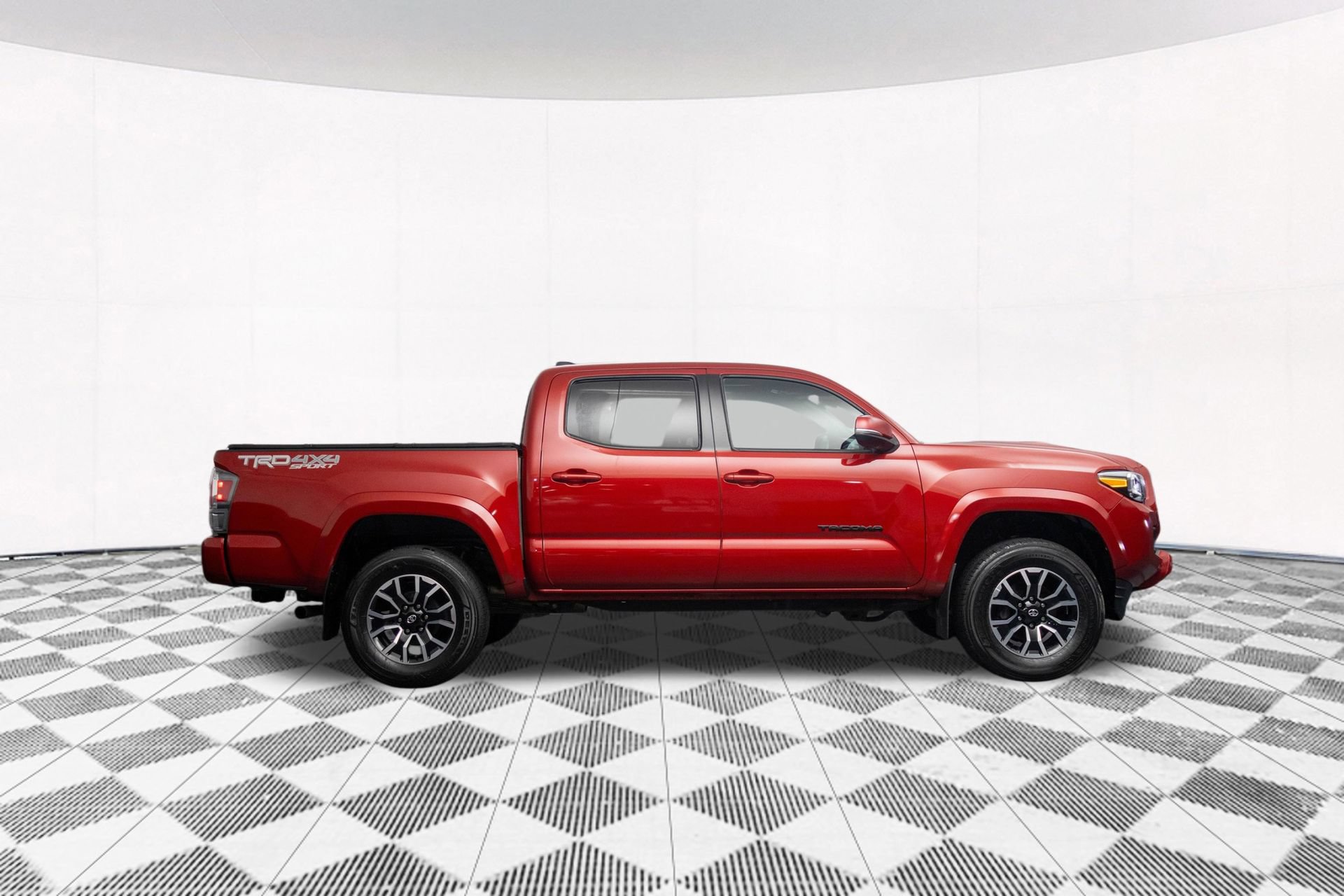 Used 2023 Toyota Tacoma TRD Sport w/ TRD Premium Sport Package AWD/4WD image 43
