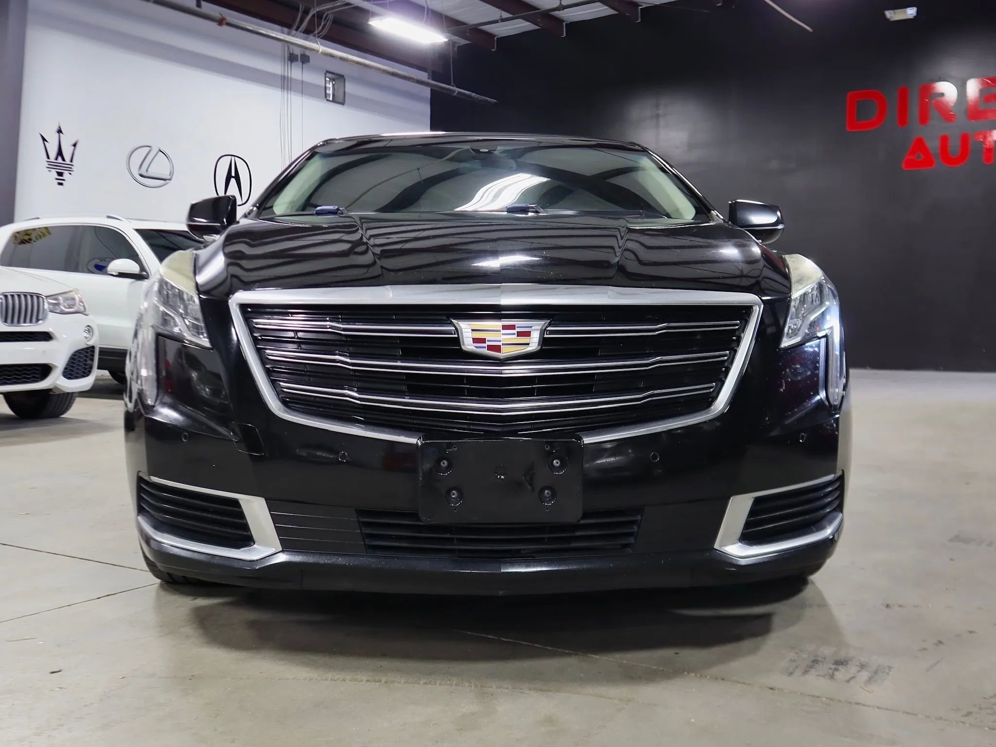 Used 2018 Cadillac XTS w/ Rear Seat Comfort Package FWD image 3
