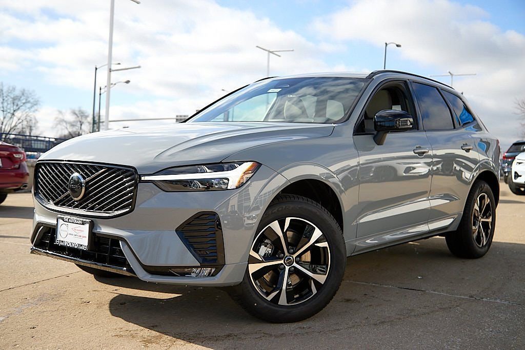 New 2026 Volvo XC60 B5 Core image 2