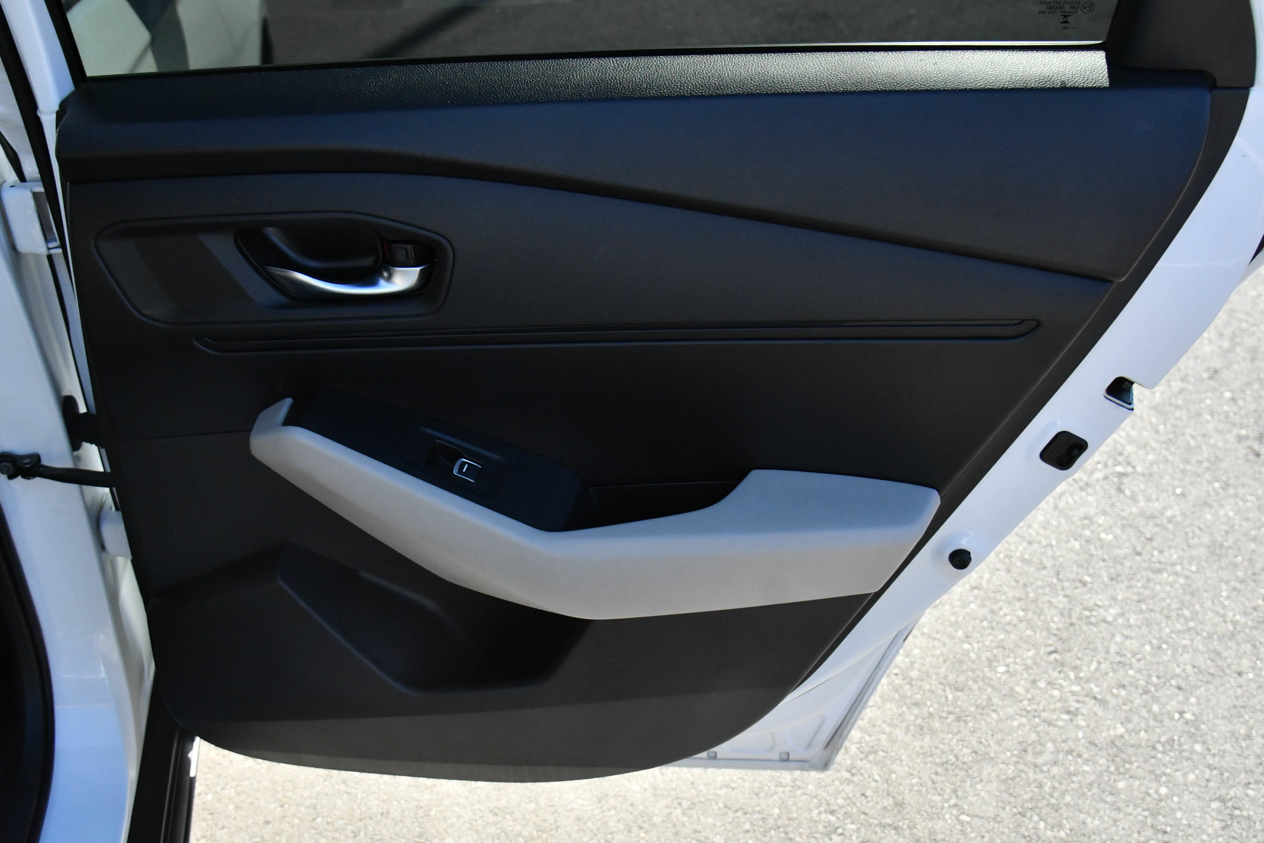 Used 2023 Honda Accord LX image 35