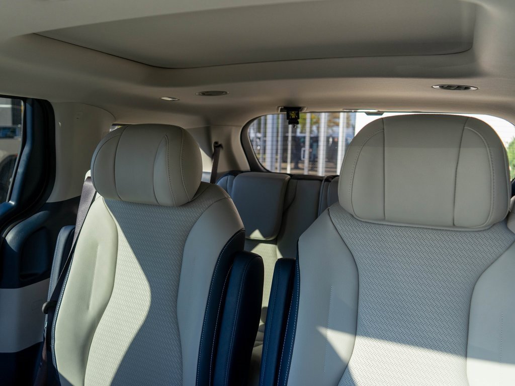 New 2026 Kia Carnival SX Prestige image 13