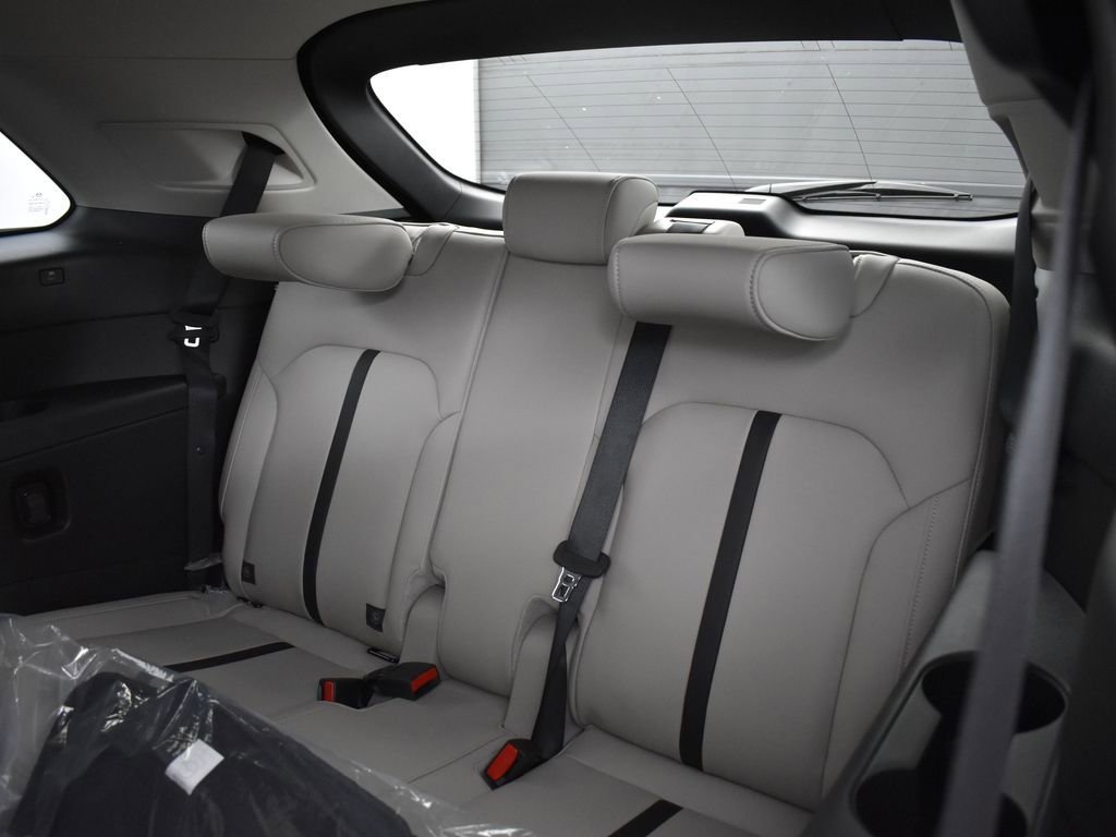 Certified 2025 MAZDA CX-90 3.3 Turbo w/ Preferred Package image 27