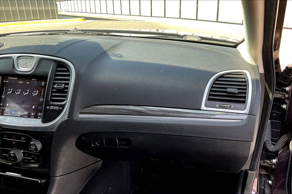 Used 2021 Chrysler 300 Touring w/ Sport Appearance Package image 12
