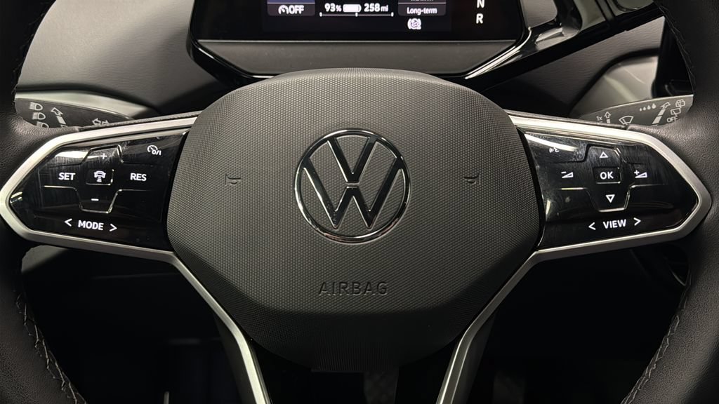 Used 2023 Volkswagen ID.4 Pro S AWD/4WD image 16