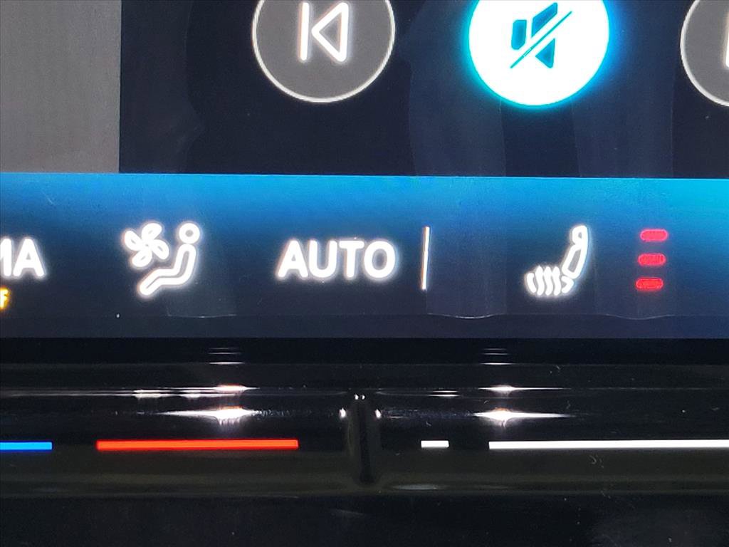 New 2026 Volkswagen Tiguan SE AWD/4WD image 8