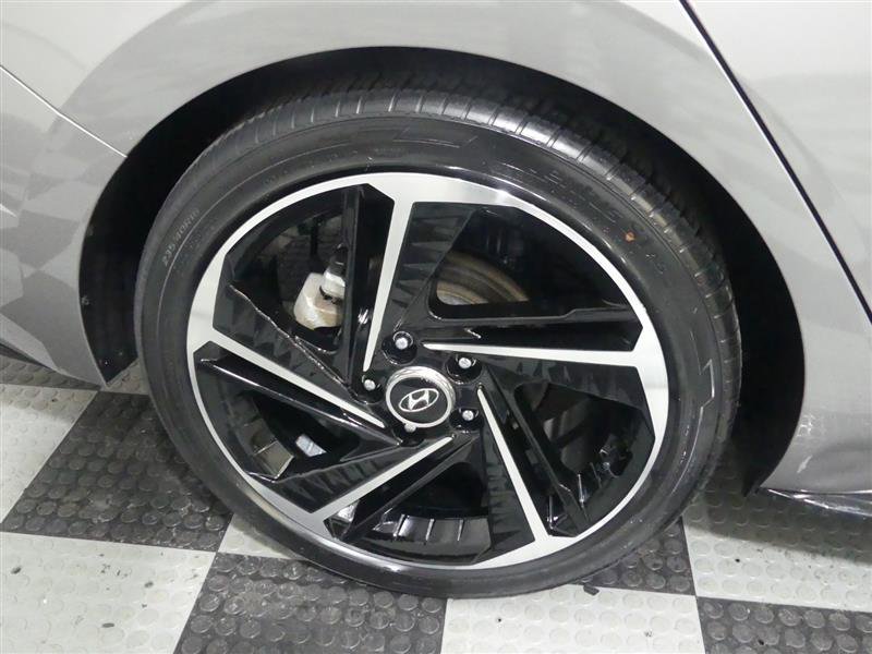 Used 2023 Hyundai Elantra N Line image 17