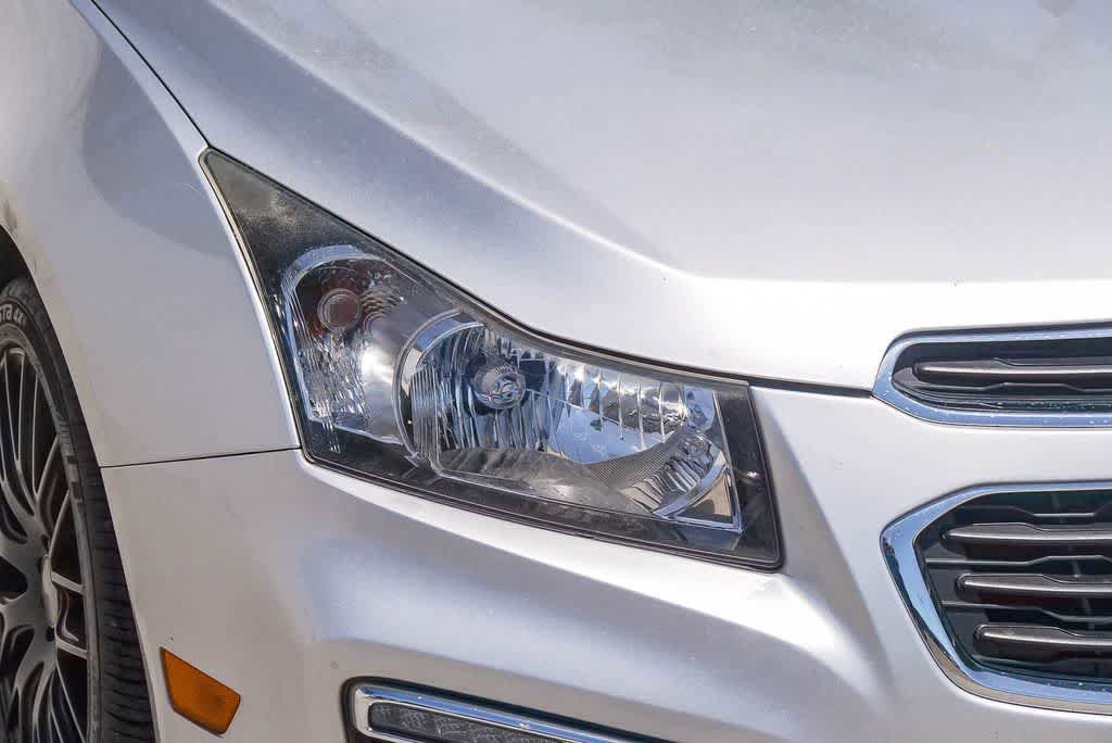 Used 2015 Chevrolet Cruze LT FWD image 4