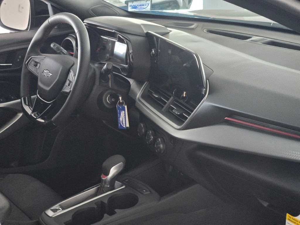 New 2026 Chevrolet Trax RS w/ Driver Confidence Package FWD image 7