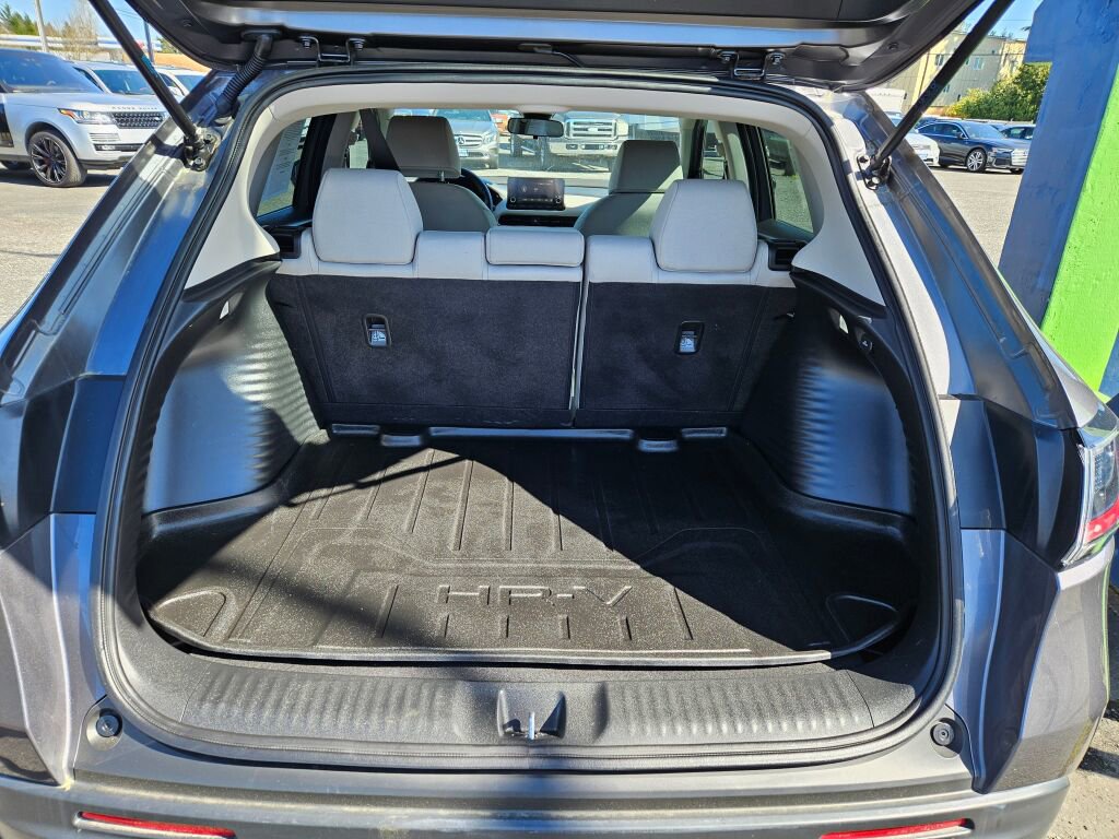 Used 2023 Honda HR-V LX image 10