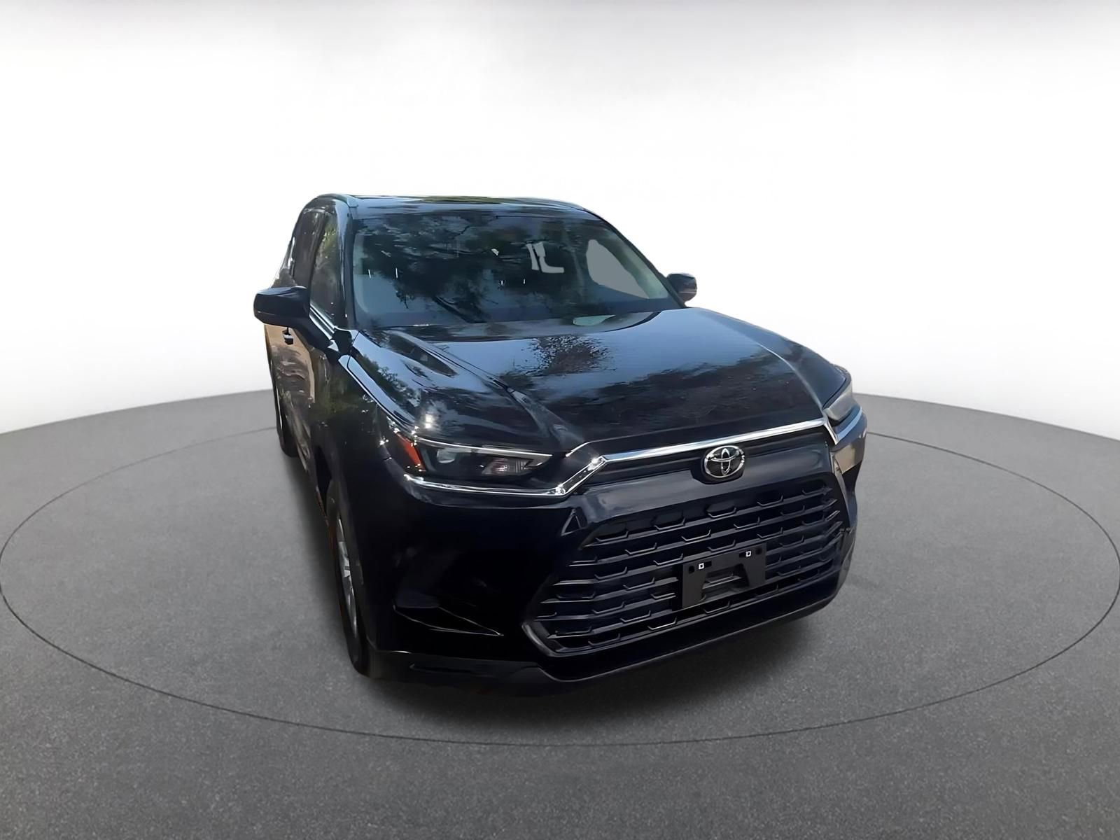 Used 2025 Toyota Grand Highlander FWD image 3