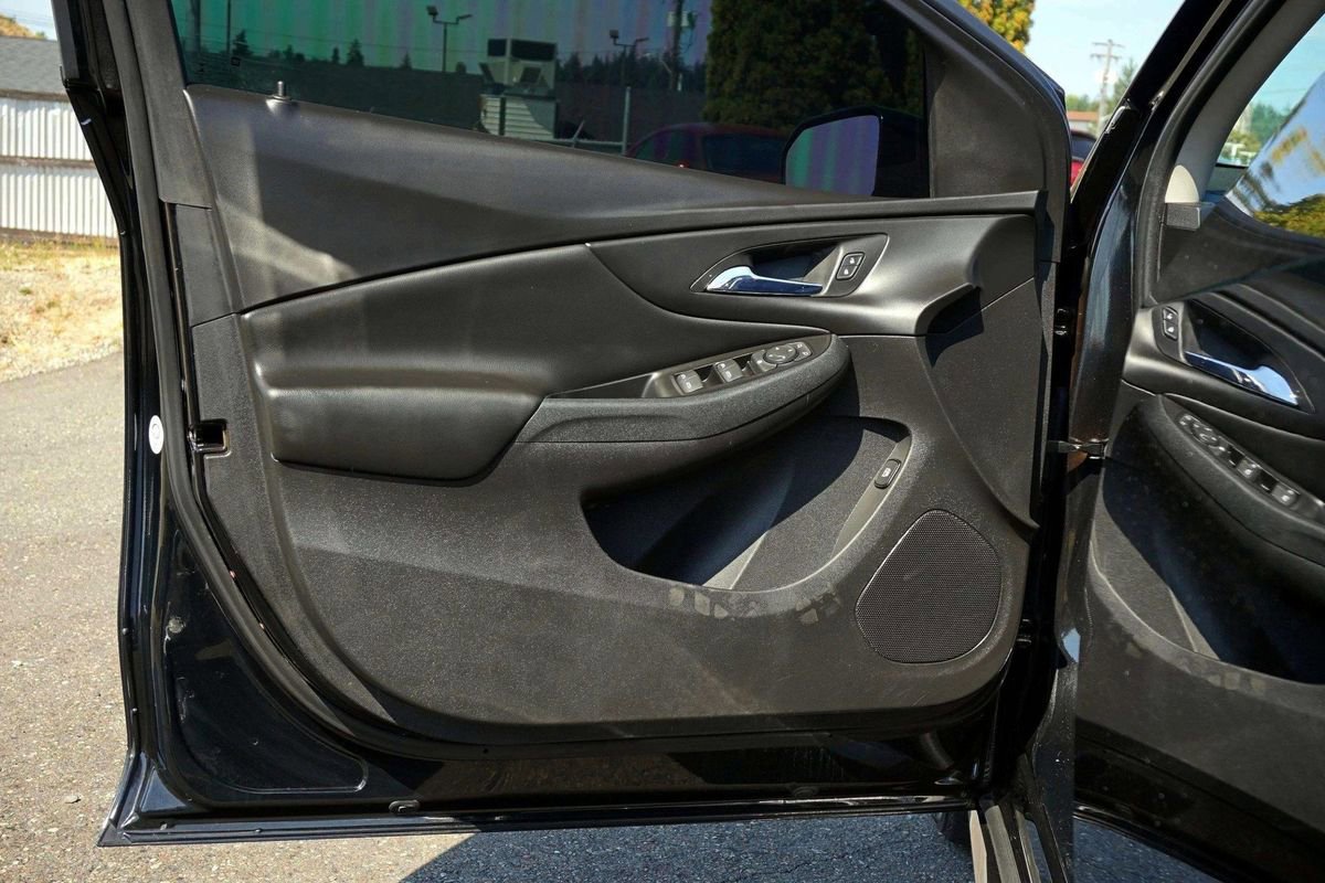 Used 2018 Chevrolet Volt LT image 14