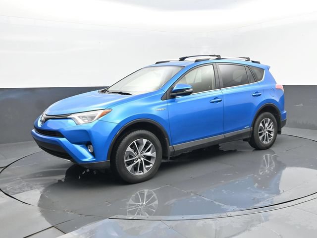 Used 2016 Toyota RAV4 XLE AWD/4WD image 2