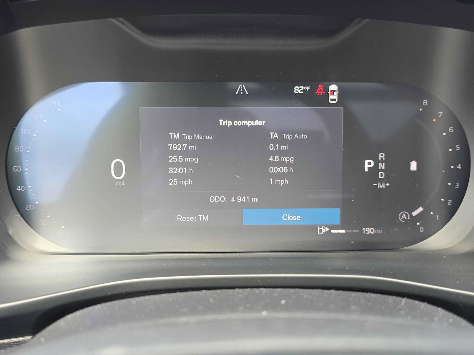 Used 2026 Volvo XC40 B5 Core w/ Climate Package AWD/4WD image 25