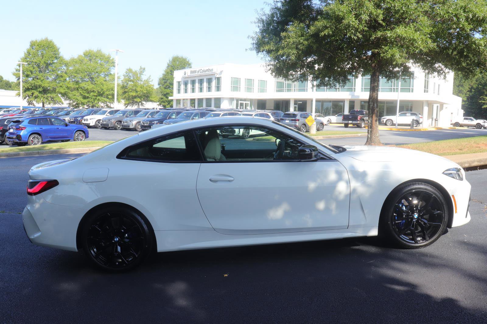 New 2026 BMW 430i Coupe w/ M Sport Package image 9