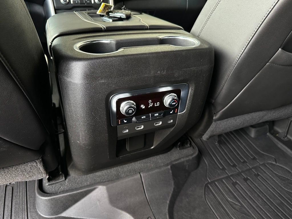 Used 2021 GMC Yukon XL SLT w/ SLT Luxury Plus Package AWD/4WD image 23