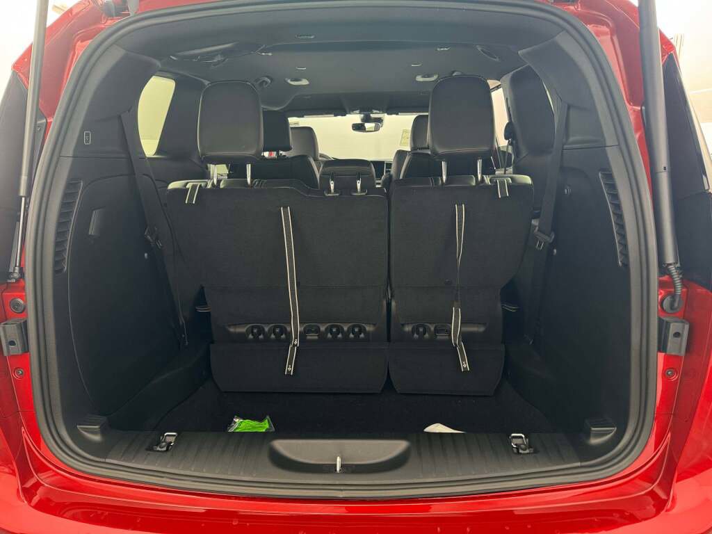 New 2026 Chrysler Pacifica Select image 26
