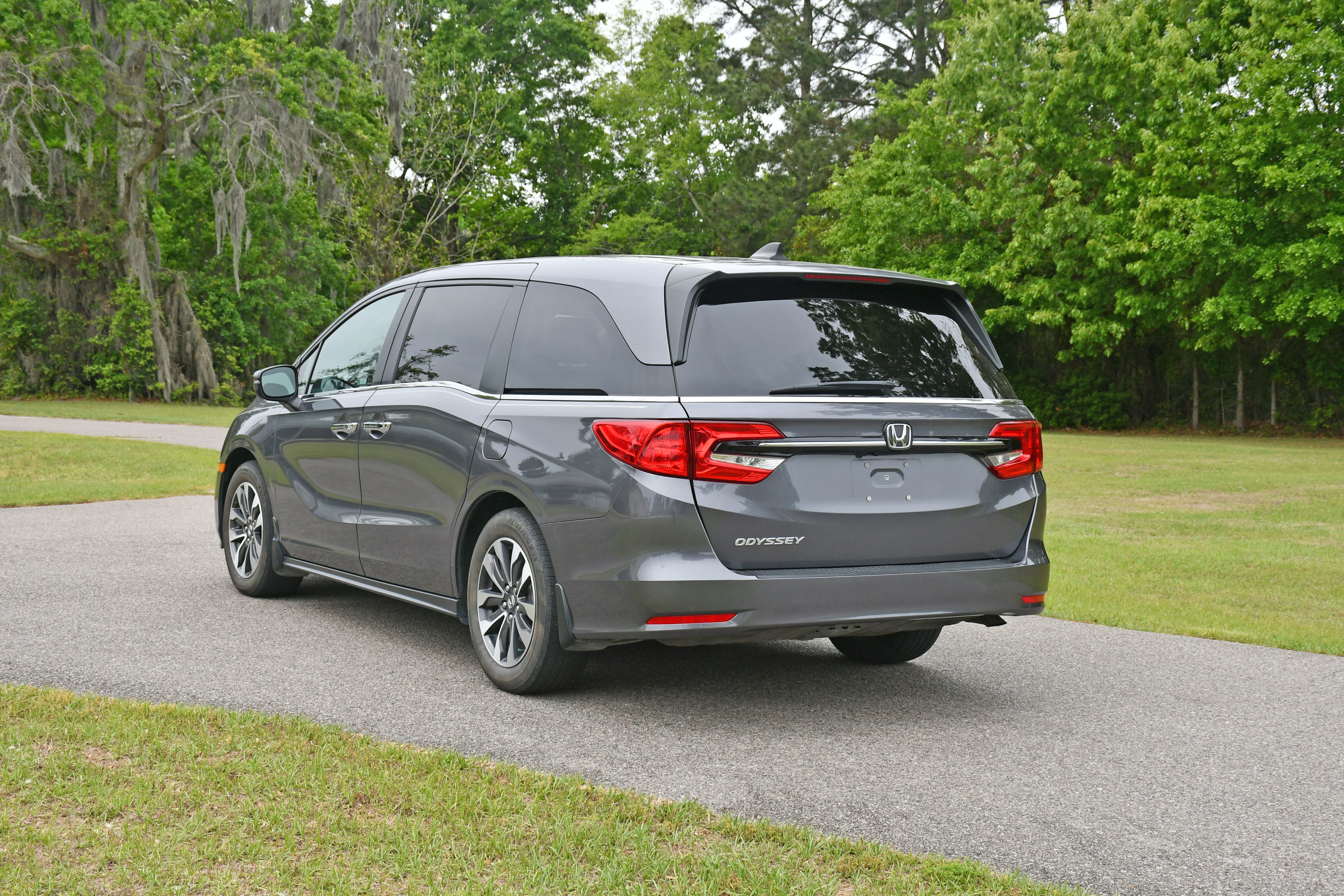 Used 2023 Honda Odyssey EX-L image 3