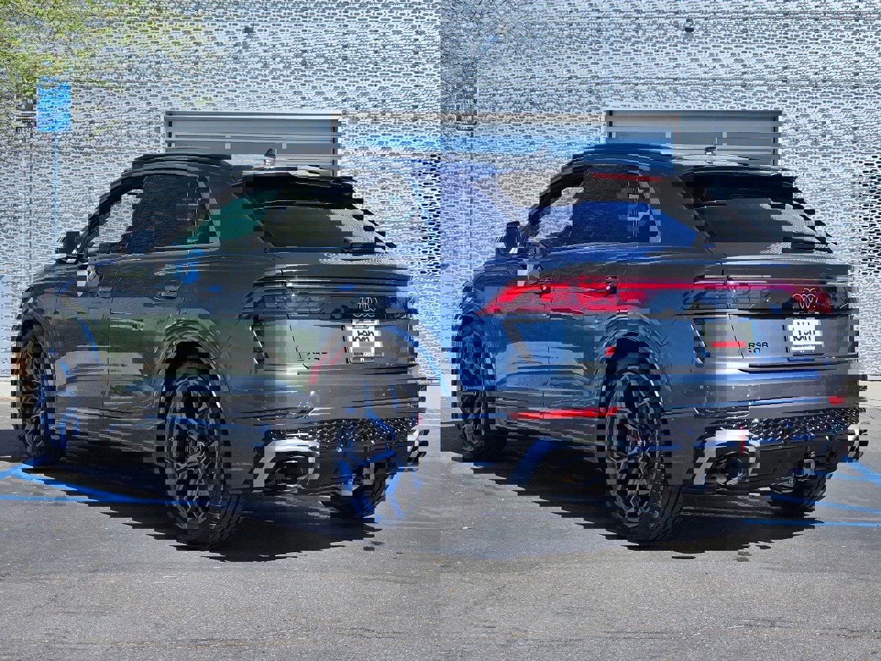 New 2025 Audi RS Q8 performance image 9