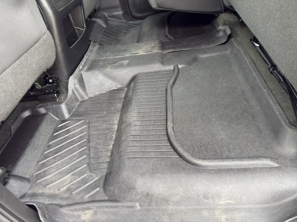 Used 2018 Chevrolet Silverado 1500 LT w/ All Star Edition image 35