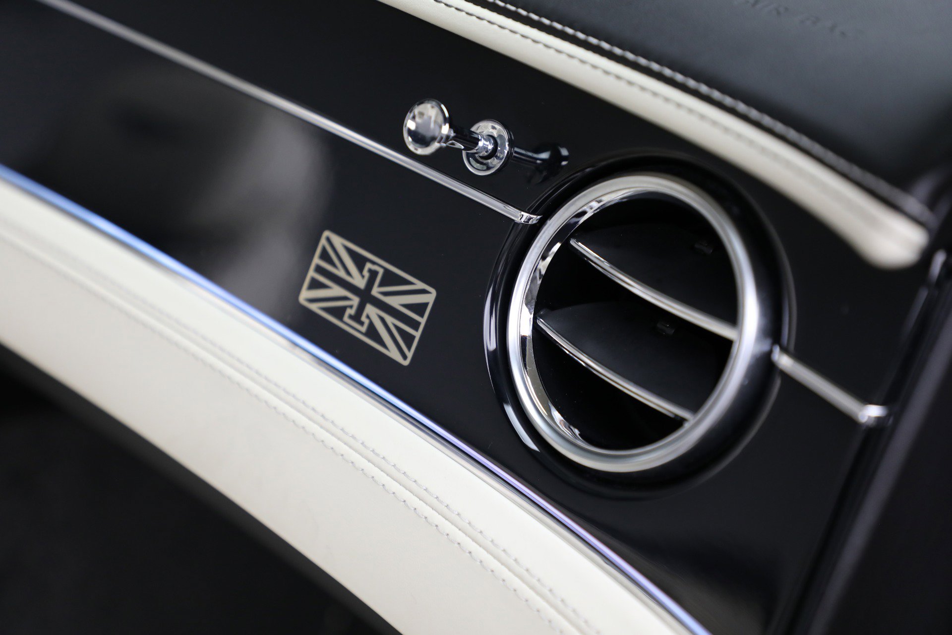 Used 2020 Bentley Continental GT First Edition image 41